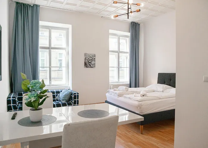 Cozy 3br With Living Near Belvedere Palace Apartman Bécs